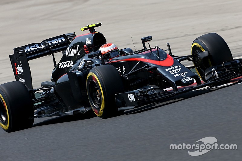 Q1 Hongrie - Hamilton bat Rosberg, Button éliminé