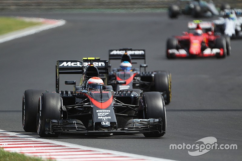 McLaren correu sem limitação de potência na Hungria, diz chefe