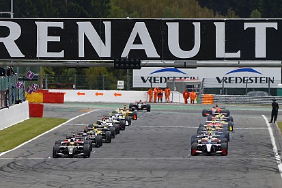 В Renault возродят молодёжную программу