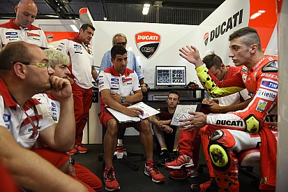 Iannone espera mantenerse por delante de Márquez