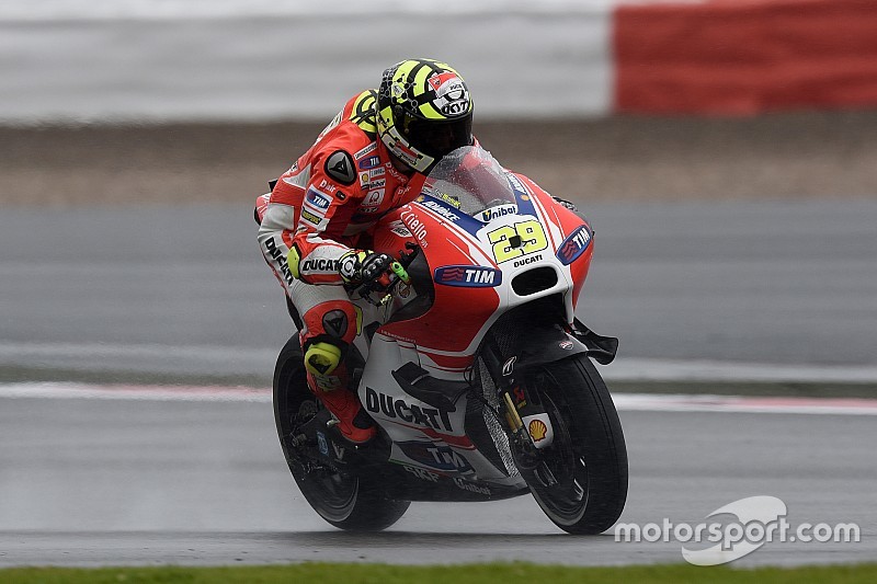 Andrea Iannone a cumulé les ennuis à Silverstone