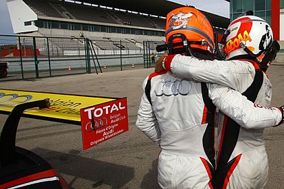Mies porta l'Audi in pole position a Portimao