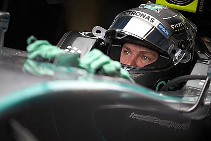 Rosberg señala que su motor viejo ha sido el culpable