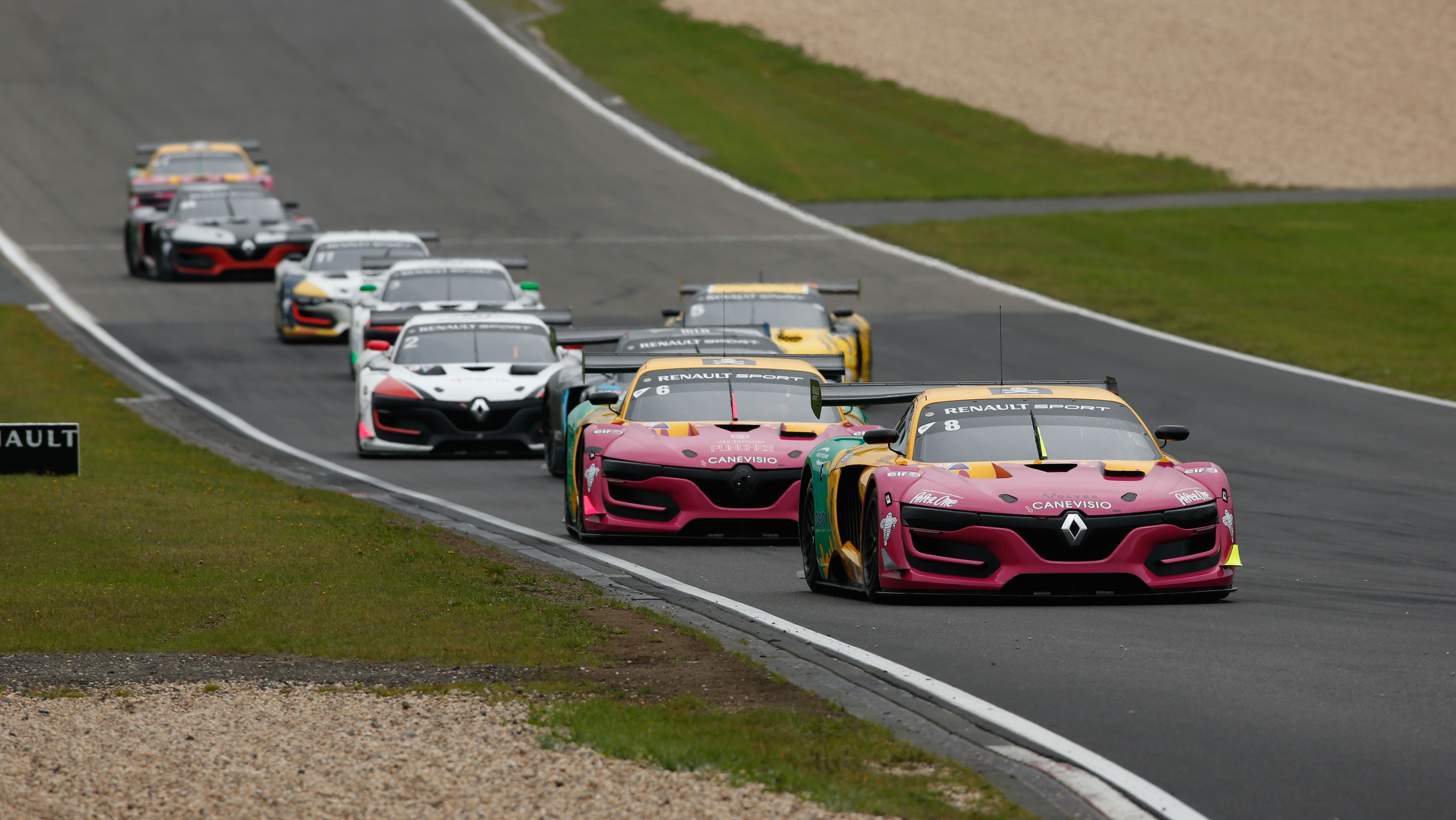 Prima vittoria per Dario Capitanio al Nurburgring