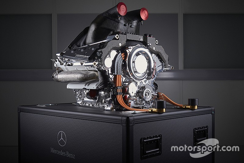 I team clienti Mercedes montano la quarta power unit
