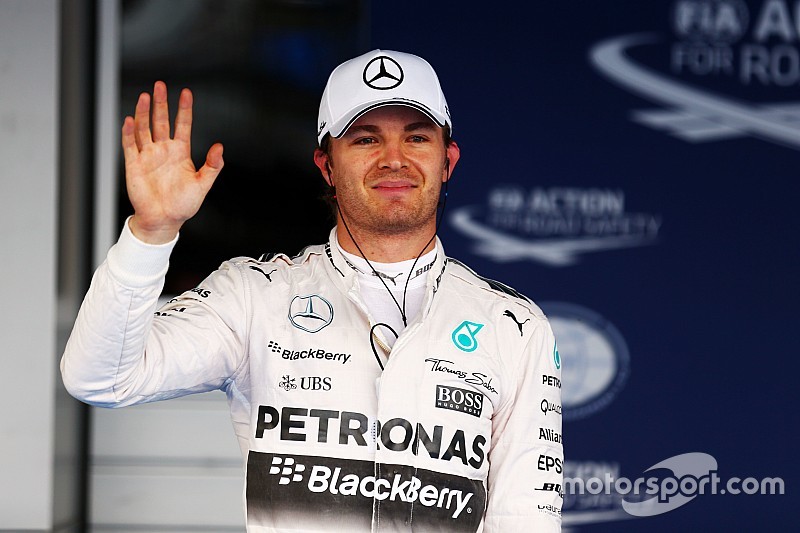 Na pole, Rosberg quer reduzir diferença para Hamilton
