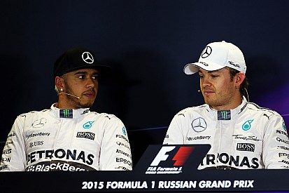 Coulthard elogia la consistencia y la "suerte" de Hamilton