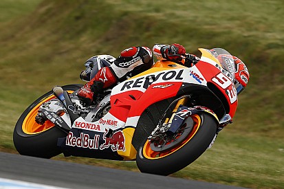Marquez supera Lorenzo na última volta e vence na Austrália