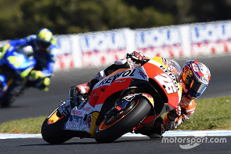 Honda manda en los inicios en Sepang