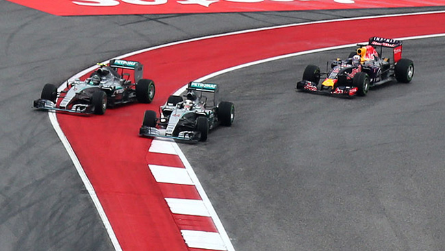 Hamilton troppo duro con Rosberg alla prima curva?