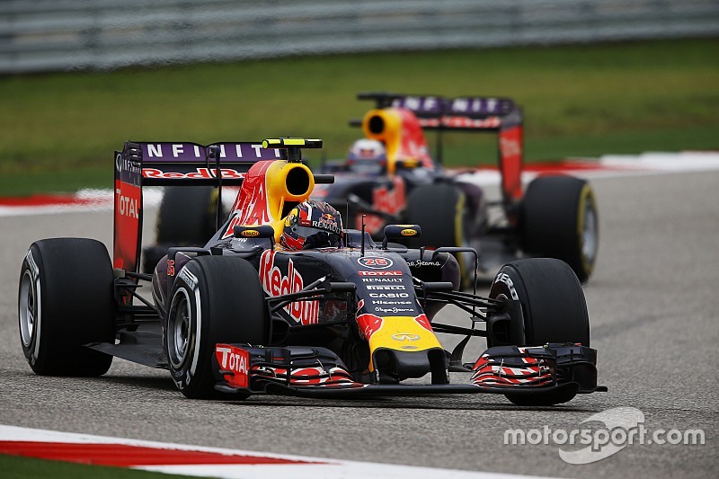 Пилоты Red Bull попросили уточнить правила VSC