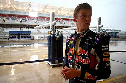 Квят пока не получал гарантий от Red Bull по поводу сезона-2016