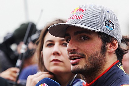 Carlos Sainz finaliza en el sitio 13
