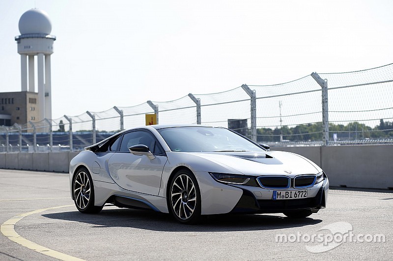 Una Safety-Car BMW i8 ibrida per Alejandro Agag