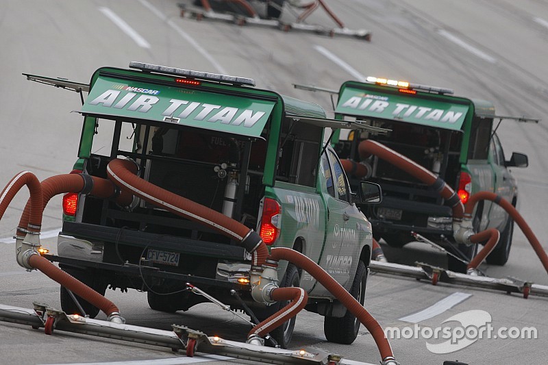 'Weepers' bring NASCAR track action to a halt at Texas