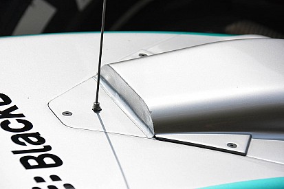 Mercedes опробует в Бразилии S-образный воздуховод