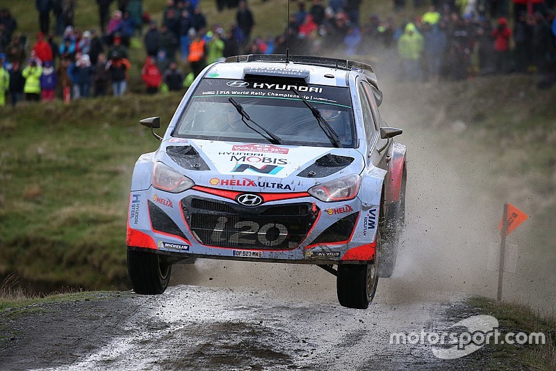 Galles, PS7: Thierry Neuville apre alla grande