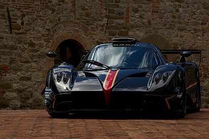 Bloedsnelle Pagani Zonda Revolucion pakt ronderecord Nordschleife