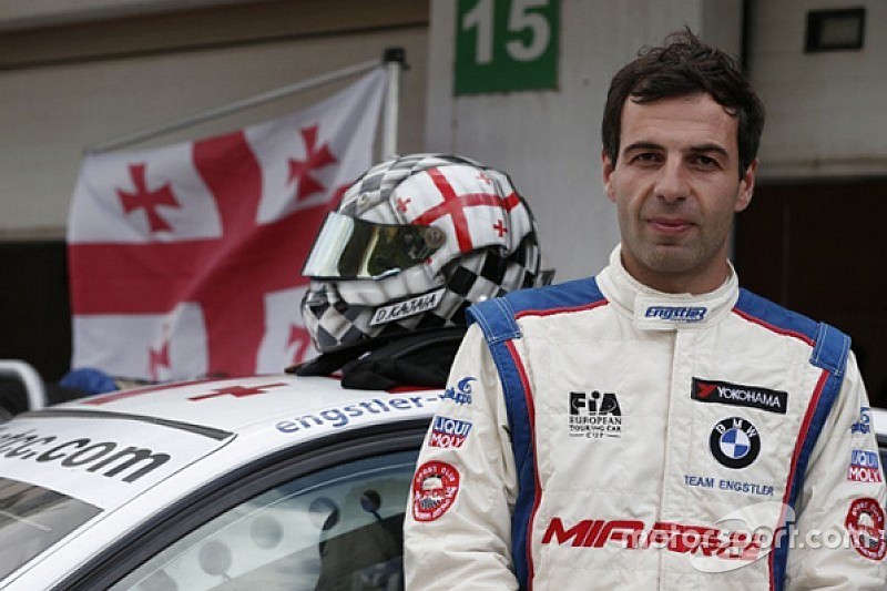 Erster Fahrer für TCR 2016: Georgier Davit Kajaia fährt bei Engstler