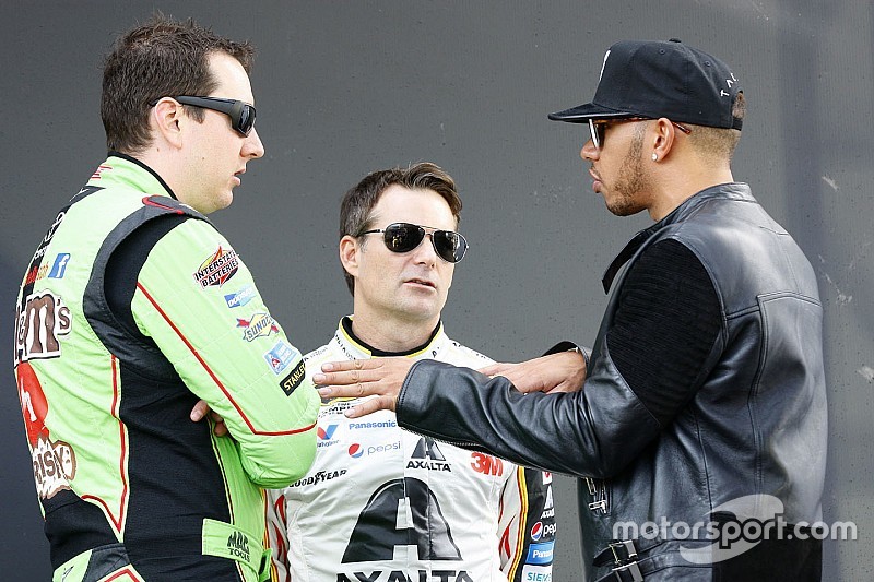 Hamilton quedó encantado con el NASCAR