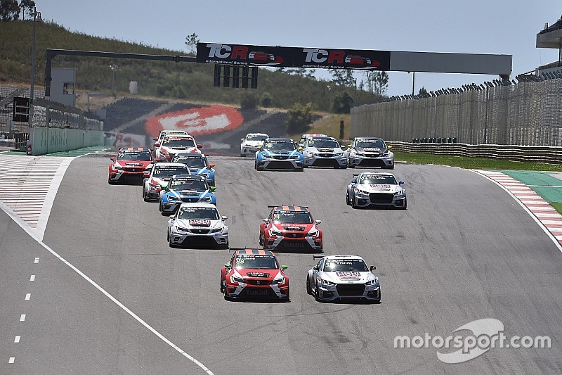 Les organisateurs du TCR