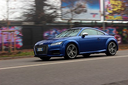 Test su strada: Audi TTS, una sorpresa tira l'altra