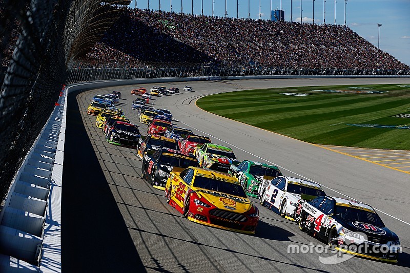 NASCAR 2016: Was ist alles neu?