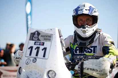 Dakar, l'impresa di Espinasse: all'arrivo su una 125