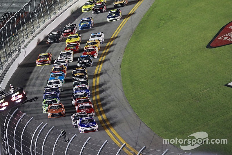 NASCAR confirma que la Caza llega a la Serie Xfinity y a las Trucks