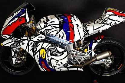 La Kymco-Oral Moto3 diventa un'opera d'arte