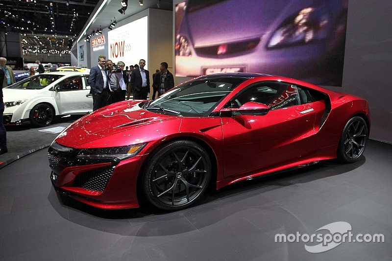 Amerikaan betaalt 1,2 miljoen dollar voor eerste nieuwe Acura NSX
