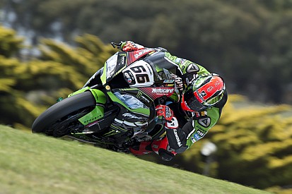 Tom Sykes si prende la pole e frantuma il record della pista a Phillip Island