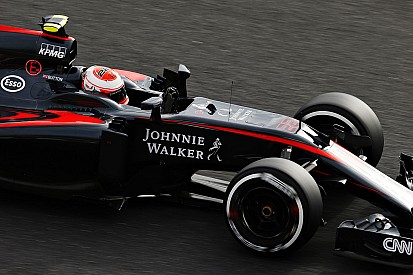 McLaren volta a ter Johnnie Walker como anunciante