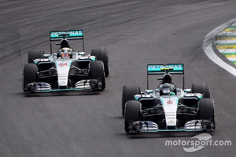 Mercedes dará libertad a Hamilton y a Rosberg para luchar en 2016