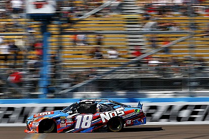 Xfinity: Kyle Busch dominiert auch in Phoenix