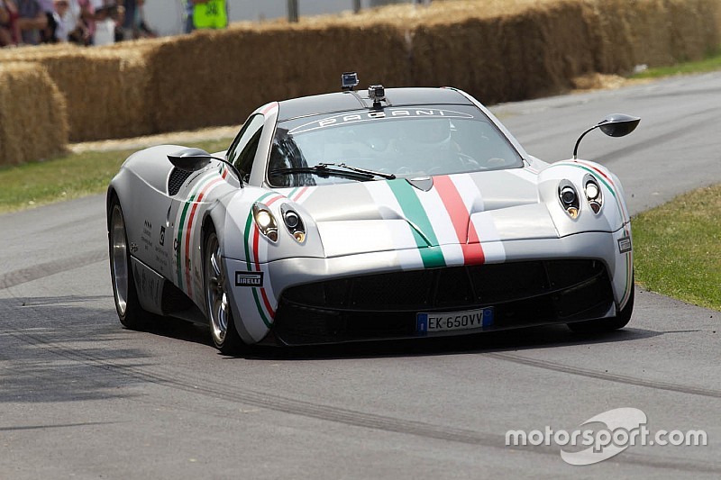 Pagani Huayra Roadster: cabrio met 730 pk komt in augustus