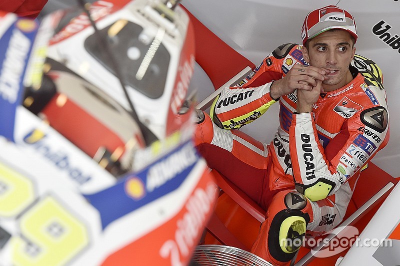Iannone snelste in verlengde natte warm-up