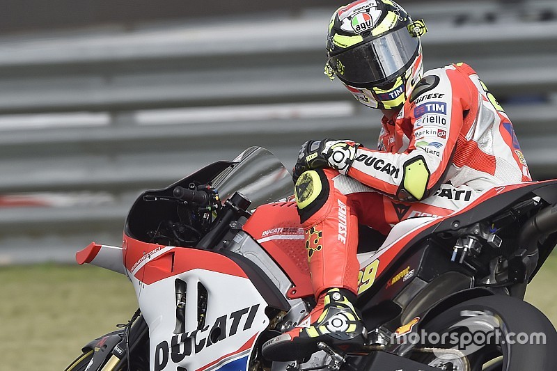 Iannone, el más rápido en el warm up
