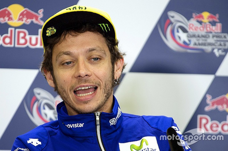 Rossi ontkent doorstroming van eigen team naar MotoGP in 2017