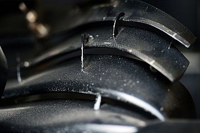 Tech update: Verbeterde voorvleugel voor Renault RS16