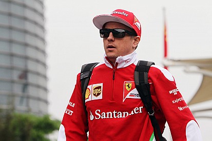 Raikkonen: "Sono stato colpito e sono finito in testacoda"