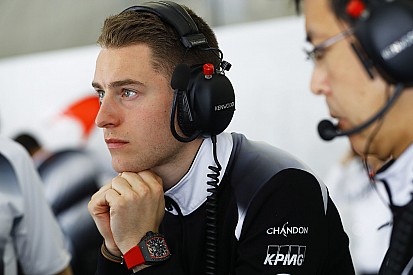 Verstappen hoopt volgend jaar weer tegen Vandoorne te racen