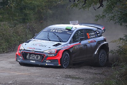 Argentina, PE10: Hayden Paddon sorprende