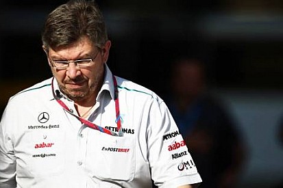 Mercedes lastiklerde aşınmadan şikayetçi