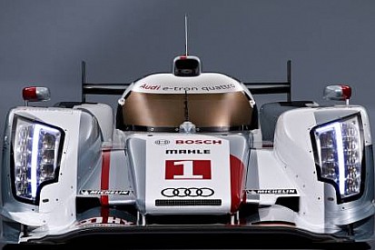 Audi yeni hybrid aracı e-tron Quattro'yu tanıttı