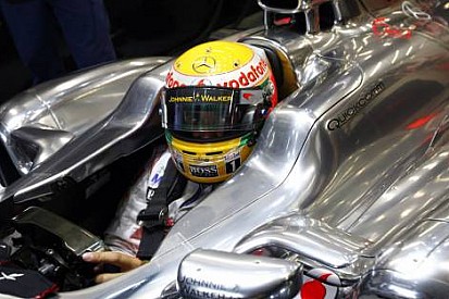 Singapur Grand Prix 2011 Cuma 1. antrenmanlar - Açılış Hamilton'dan