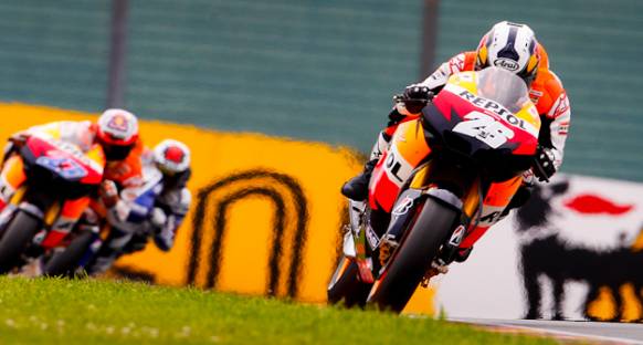 Pedrosa, Almanya'da geri döndü