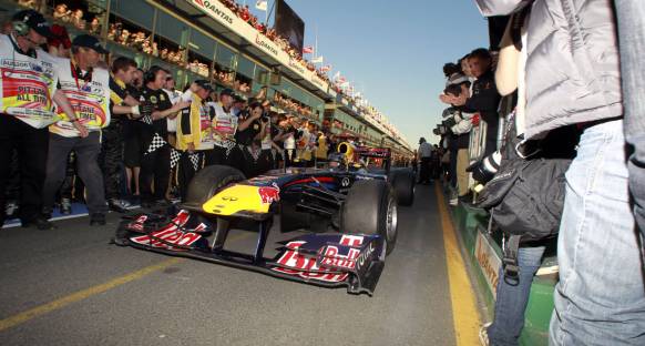 KERS'siz Red Bull ve Start'ları