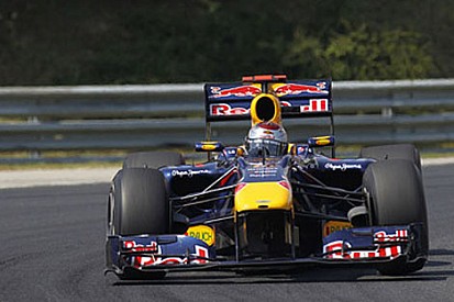 Red Bull, Vettel'e moral veriyor