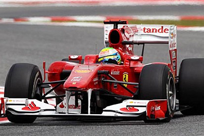 Ferrari yeni güncellemeler ile 'büyük puanlar' kovalıyor